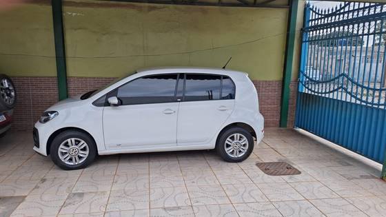 VOLKSWAGEN UP 1.0 TSI MOVE UP 12V FLEX 4P MANUAL VOLKSWAGEN UP 1.0 TSI MOVE UP 12V FLEX 4P MANUAL